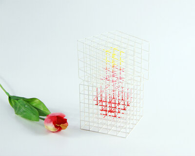 vase NA 2.0 by desz breaks the inherent boundaries of traditional vases