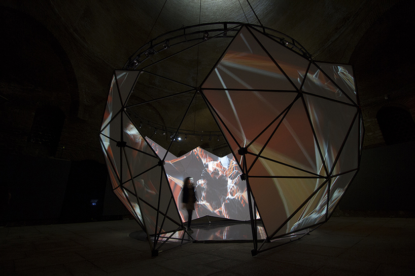 NOHlab x buşra tunç present OCULUS as an interactive light + sound performance