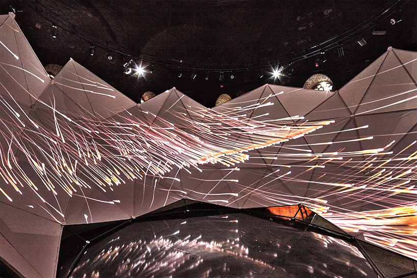 NOHlab x buşra tunç present OCULUS as an interactive light + sound performance