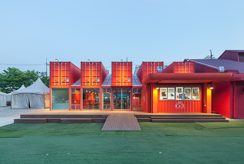 URBANTAINER extends the national theater company of korea with modulated red shipping containers - 1