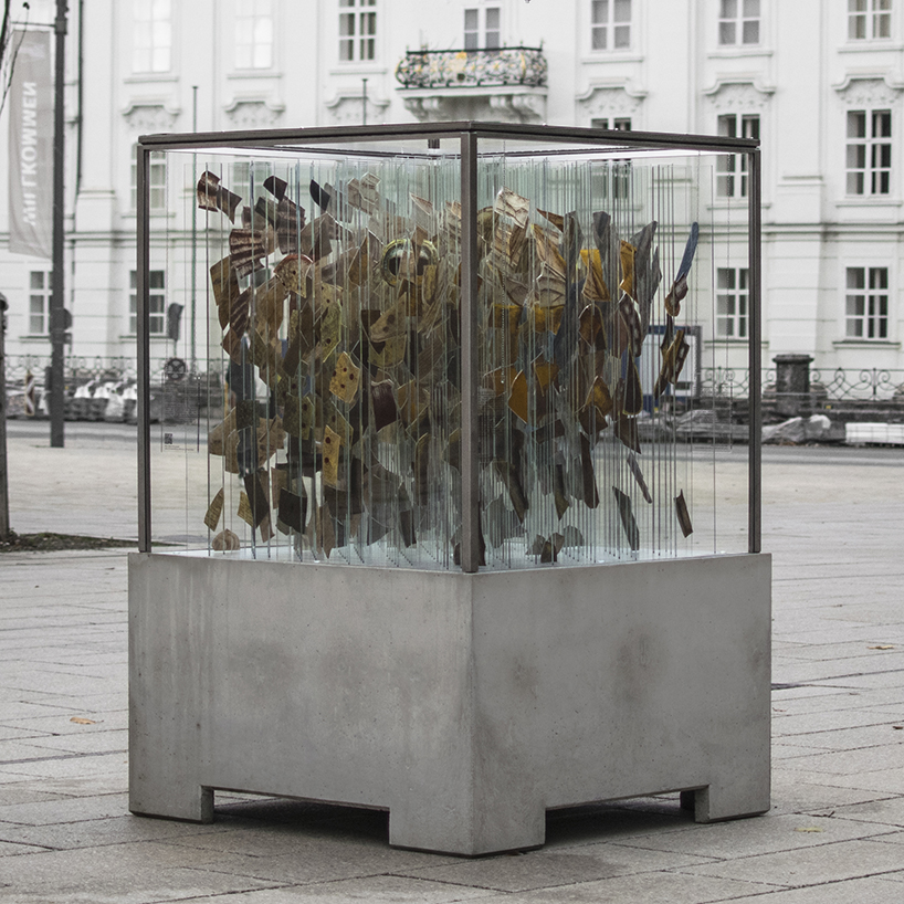 Thomas Medicus optical illusion installation made from shards of glass addresses climate change