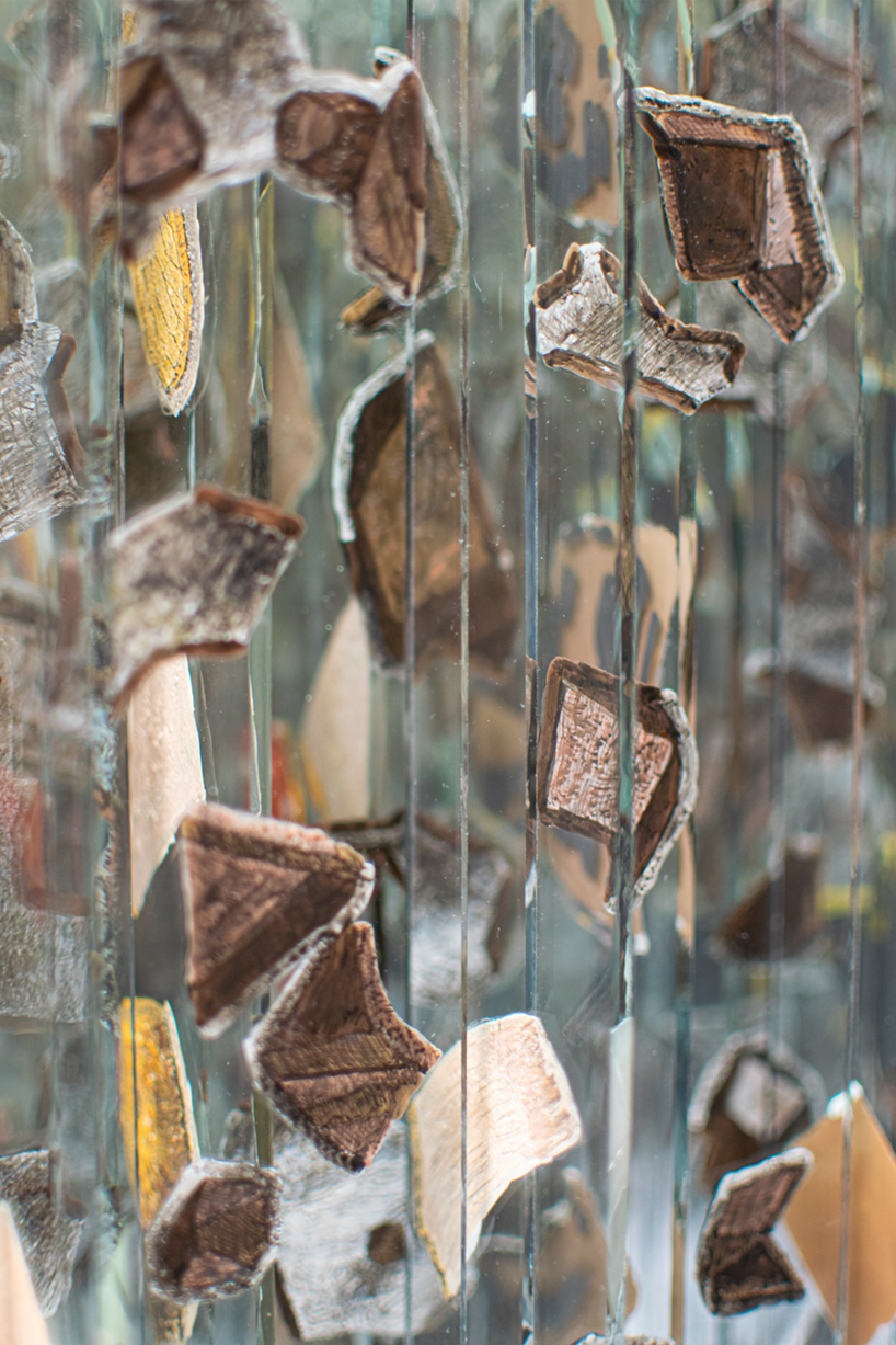 anamorphic installation by thomas medicus&nbsp;rotates into four shifting hand images - 8