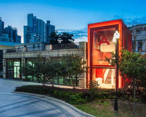 AIM architecture transforms underground parking lot into häfele showroom