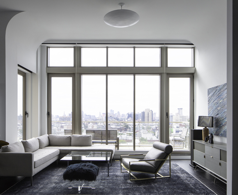 INABA softly curves the ceiling coving of 'williamsburg penthouse' in brooklyn designboom