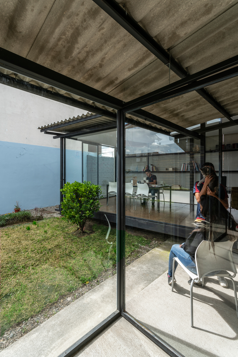 ruptura morlaca plans a glazed workshop around a central courtyard in ecuador designboom