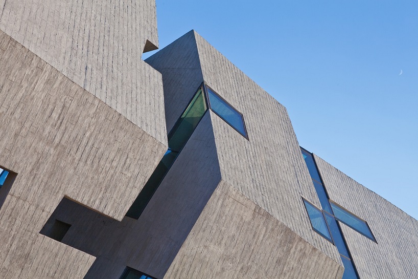 nizio design international mausoleum of the matrydom of polish villages designboom