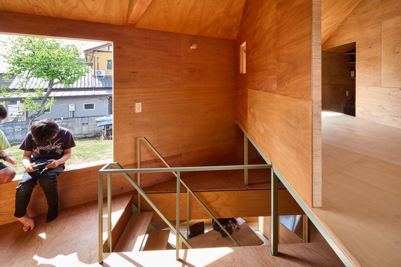 planted roof extends garden over tato architects’ timber house in mibu, japan - 9
