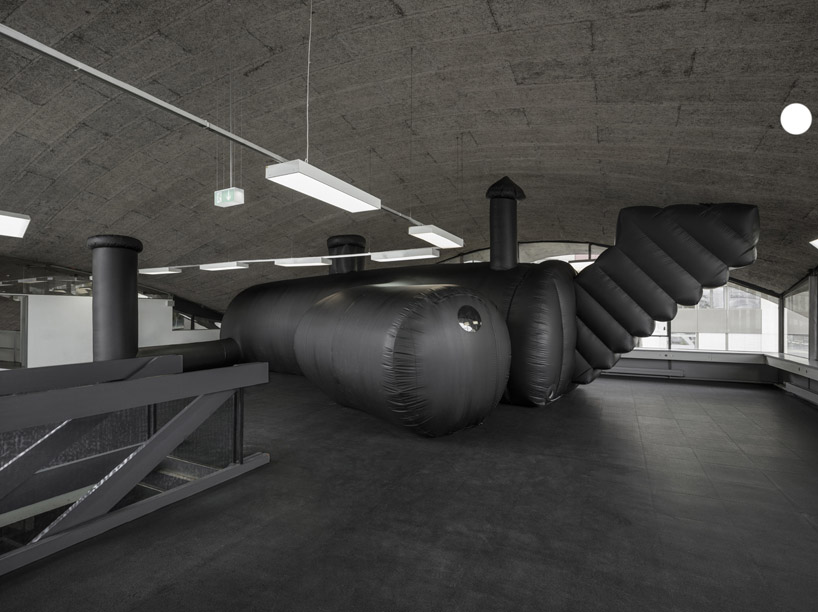 bureau A inflates shelter, a temporary club in switzerland