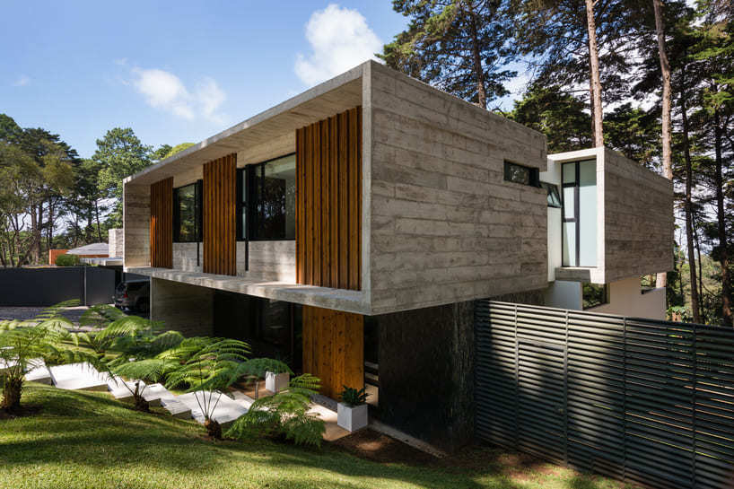 Paz Arquitectura U0026 39 S Exposed Concrete House In Guatemala