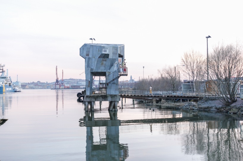 raumlabor contributes to the recovery of gothenburg's harbor with sauna building
