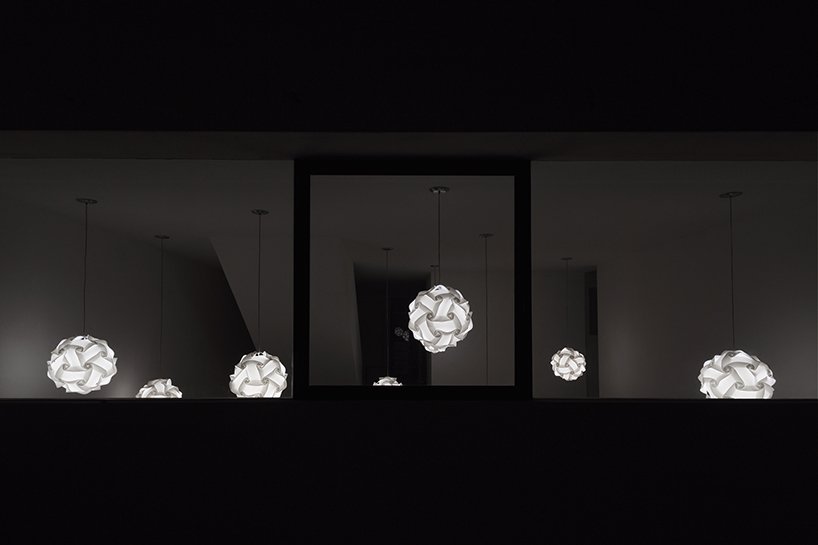 arquidromo's monolithic cloud house floats above the city of monterrey