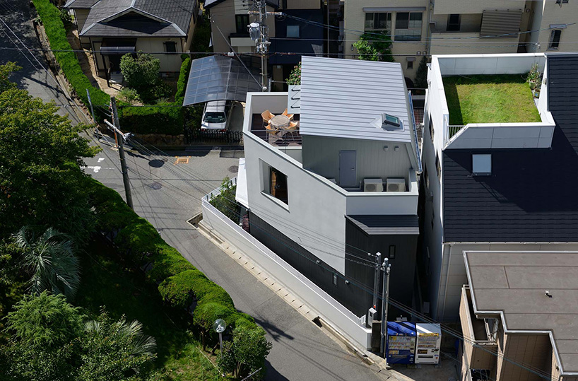 H ARCHITECTS Designs Triangular House In Japan