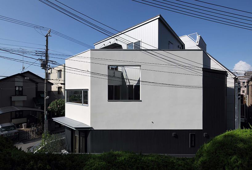 H Architects Designs Triangular House In Japan