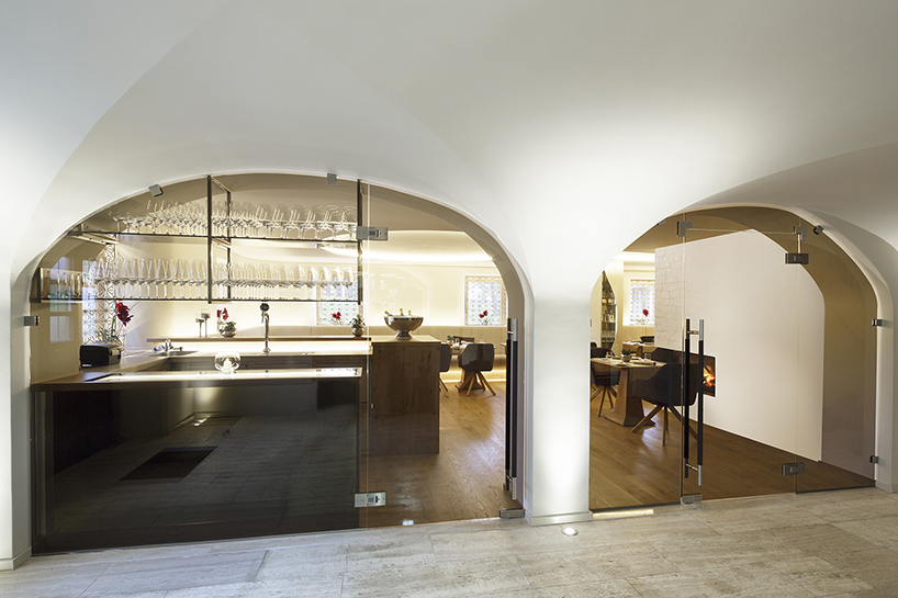 room code restaurant hummel designboom
