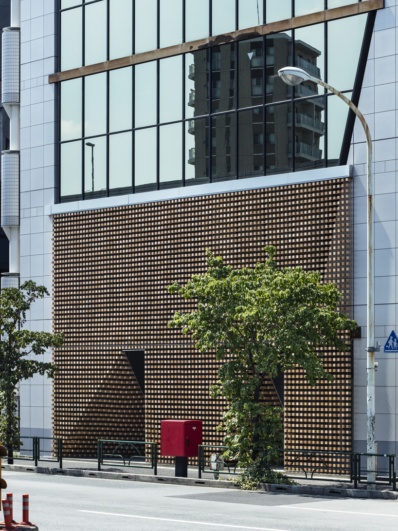 the phenomenal facade 3