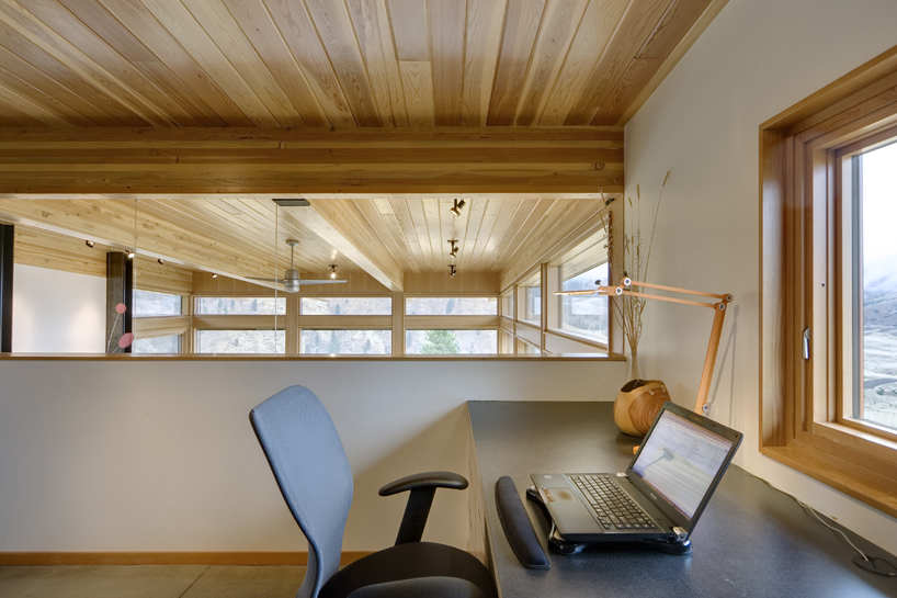 balance associates nahahum cabin designboom