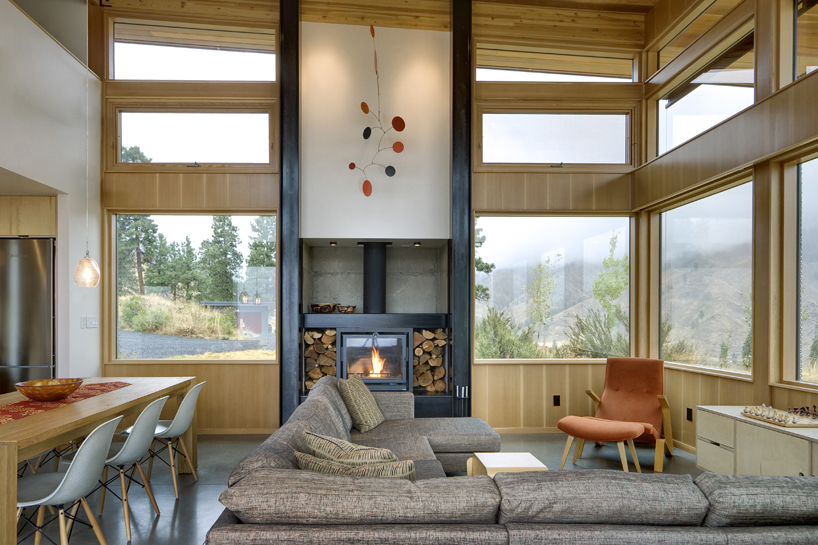 balance associates nahahum cabin designboom