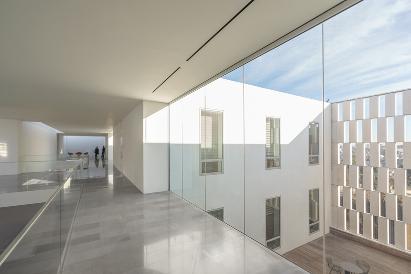polonsky academy of advanced studies building by chyutin architects
