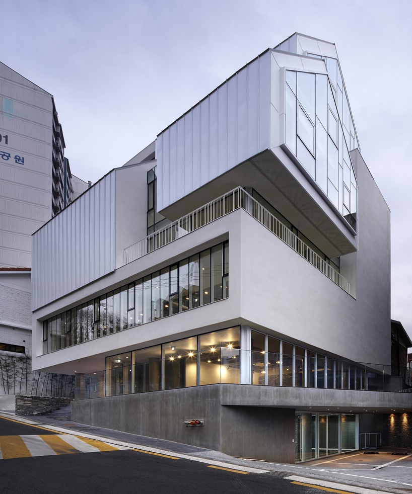 l'eau design march rabbit building in seoul