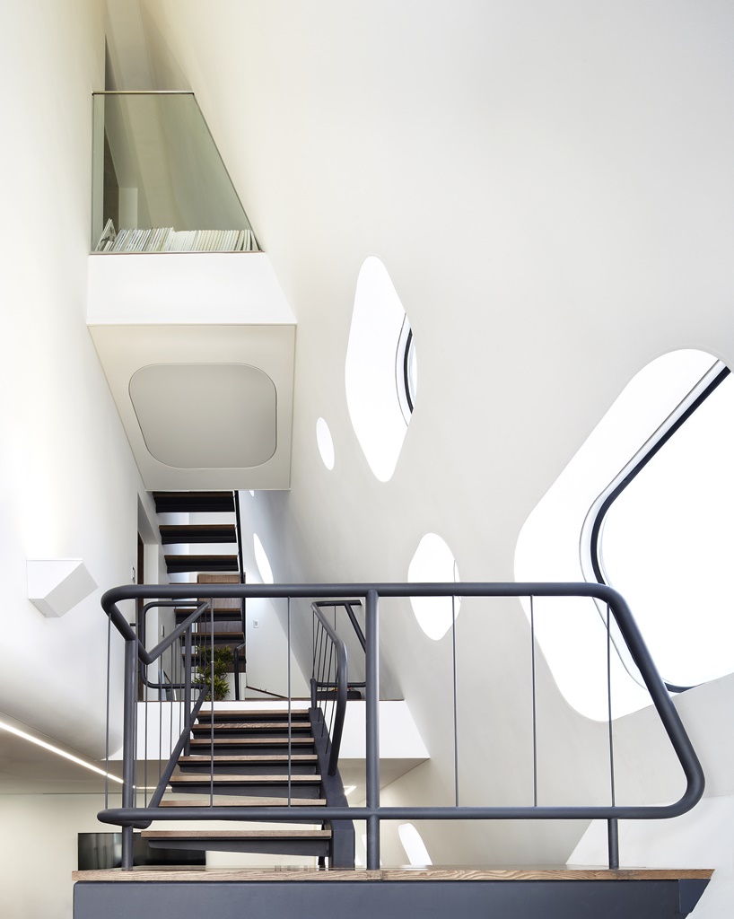 THE_SYSTEM LAB's darak-darak living facility is a mini mixed-used hub in seoul