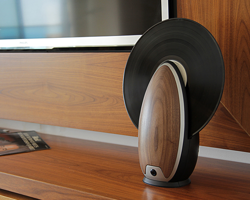 introducing toc, a vertical record player by roy harpaz