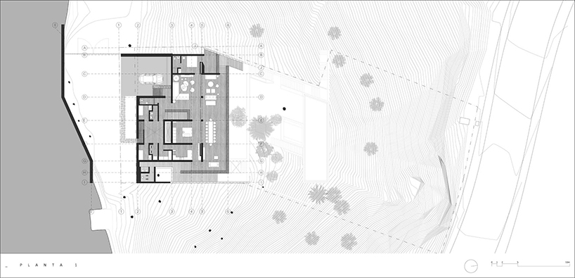 adrián noboa remodels house in ancón with stepped terraces in peru