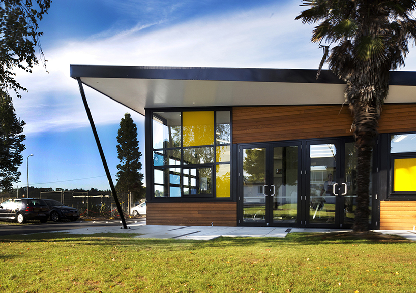 stephenson & turner re-imagine primary school admin building in auckland