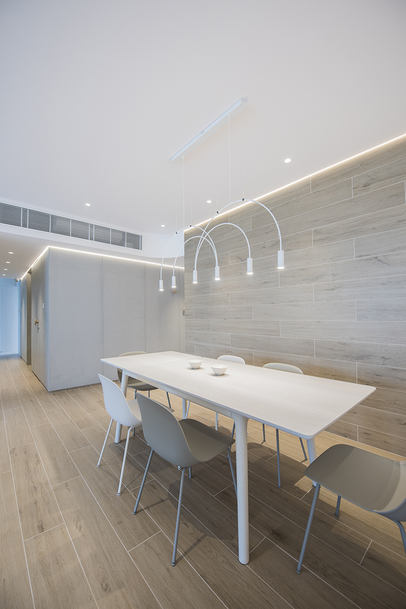 curvy volumes in bean buro's apartment renovation reference flowing water