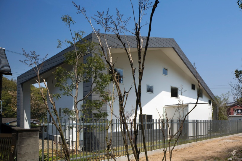 motoki asano of spray designs multi-generational house in wakayama
