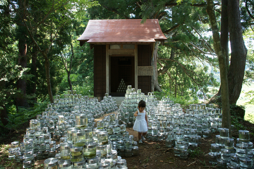 toshihiro komatsu's offering installation at echigo-tsumari art triennial
