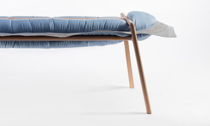 idan moskona inflates fabric furniture with polyurethane foam - 1