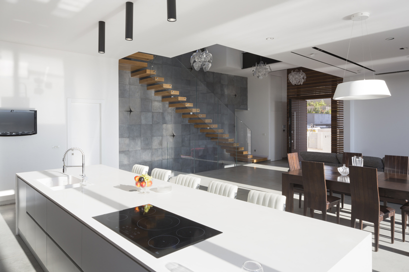 dan hilda israelevitz architects house irus israel designboom