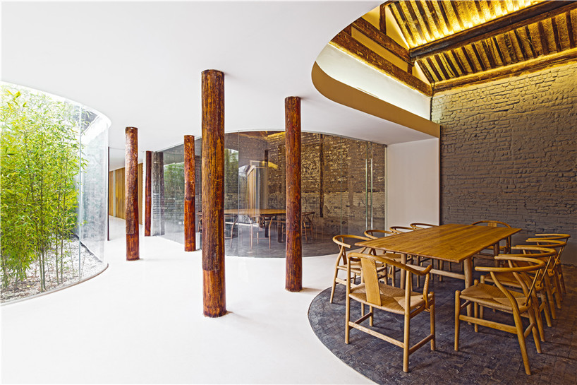 archstudio's tea house occupies a renovated hutong in beijing