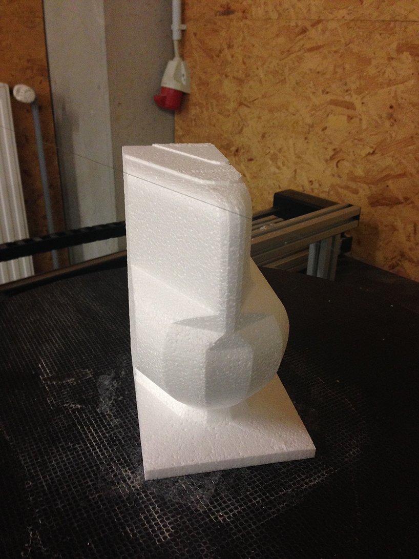 melanie glockler heritage porcelain vases designboom