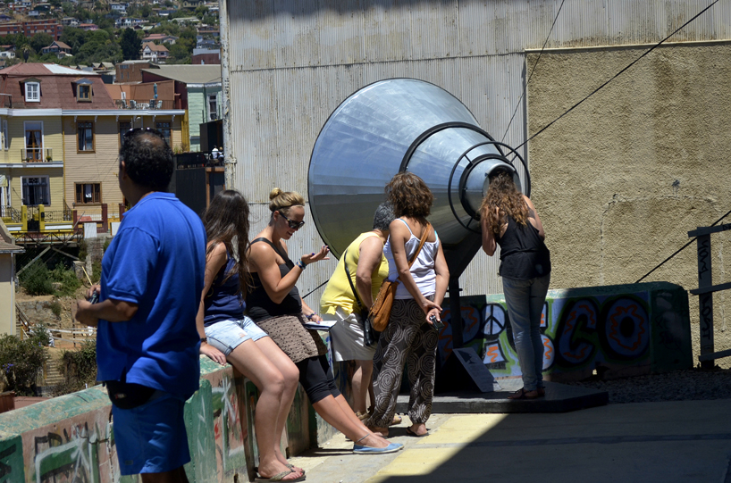 cecilia nercasseau gibson's fonópticos frames connect users to the urban landscape