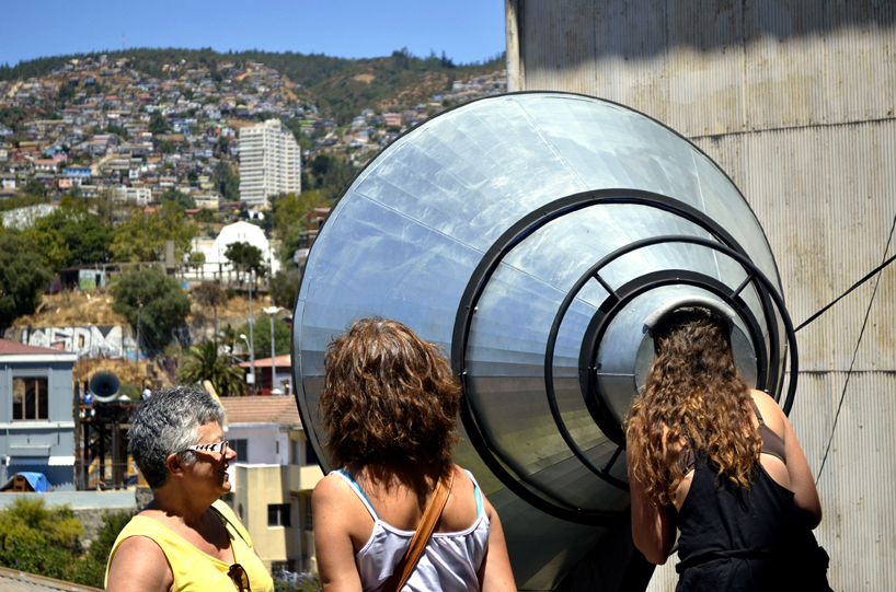 cecilia nercasseau gibson's fonópticos frames connect users to the urban landscape