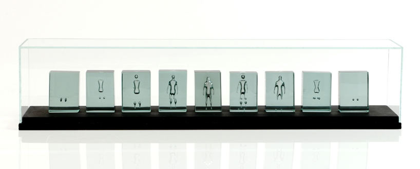 joanne mitchell uses digital tech to form ethereal air bubble artworks