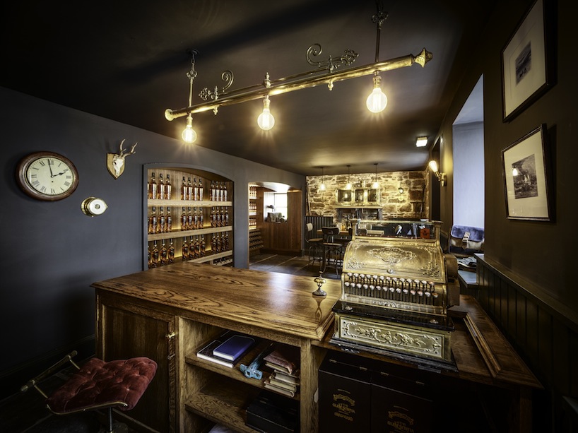 glen scotia distillery visitor center in campbeltown by great brink