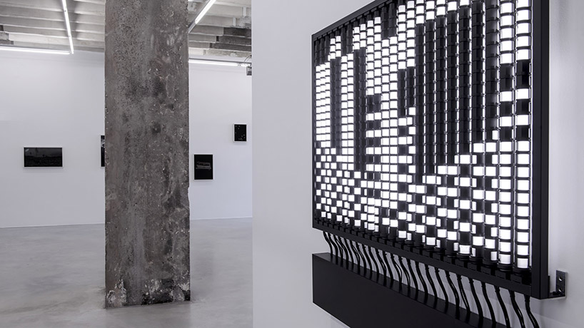 onformative's kinetic light sculpture reveals the beauty hidden within a basic algorithm