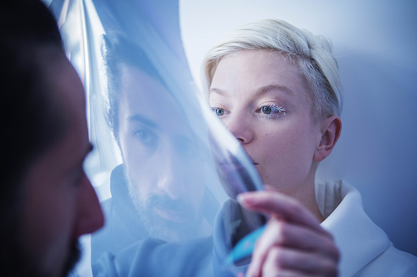 GG-loop adds façade and renovates interior of italian house