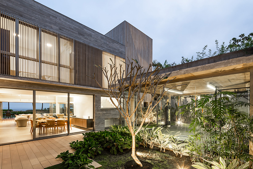 basiches arquitetos integrates outdoor spaces in the renovation of MF house in são paulo designboom basiches arquitetos integrates outdoor spaces in the renovation of MF house in são paulo designboom