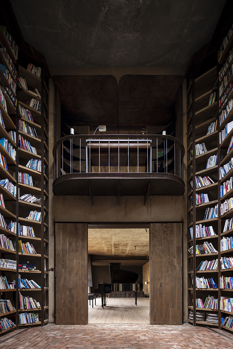 curving eaves top chinese residence’s courtyards and sky-well volumes by xian architects