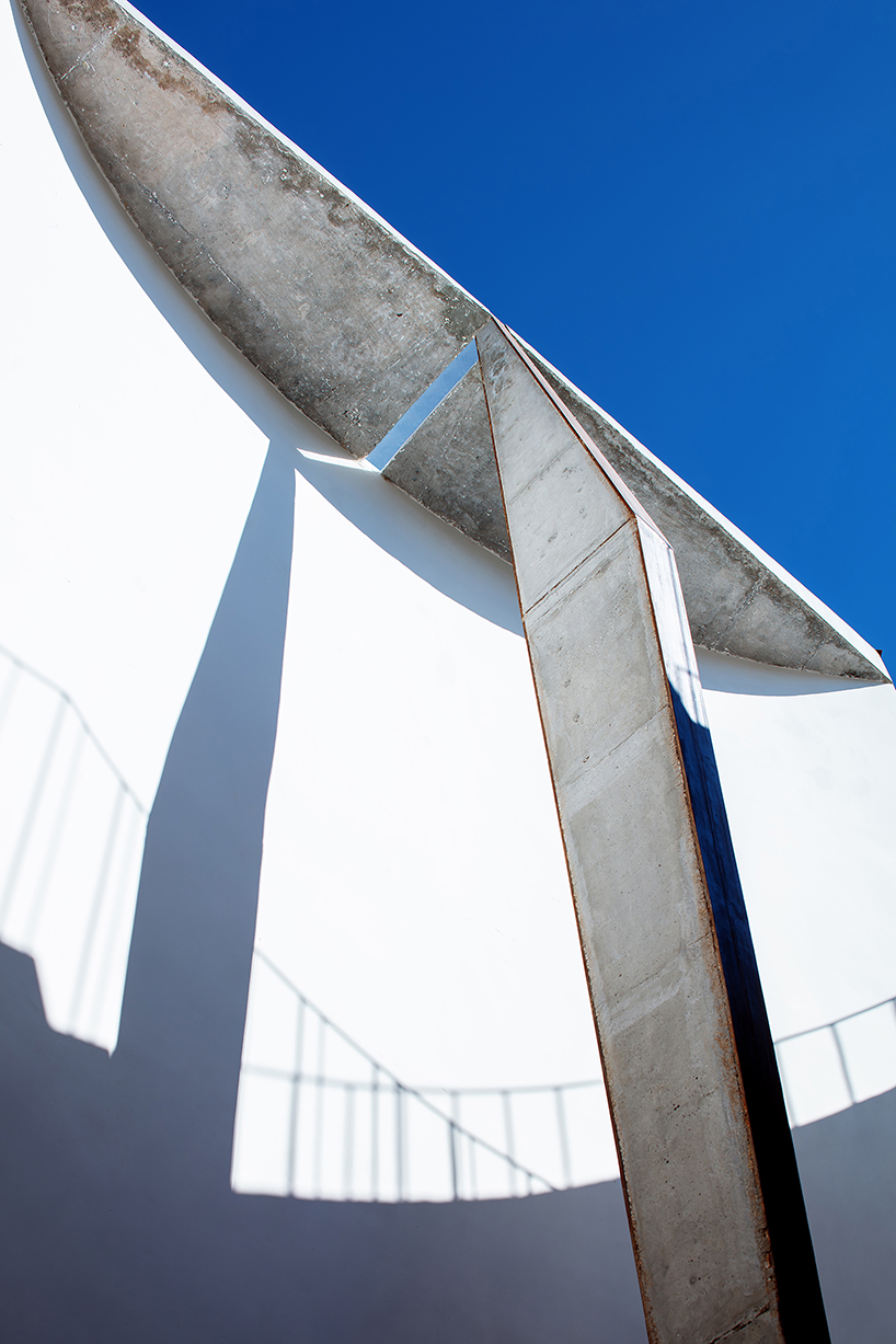 El arquitecto Xi'an Modern Sky y el patio de la arquitectura invita a las sombras de viento y lluvia a vivir juntos 8