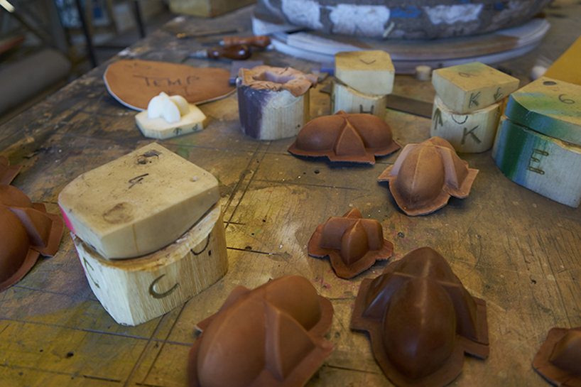 eddy sykes rubicon swing designboom