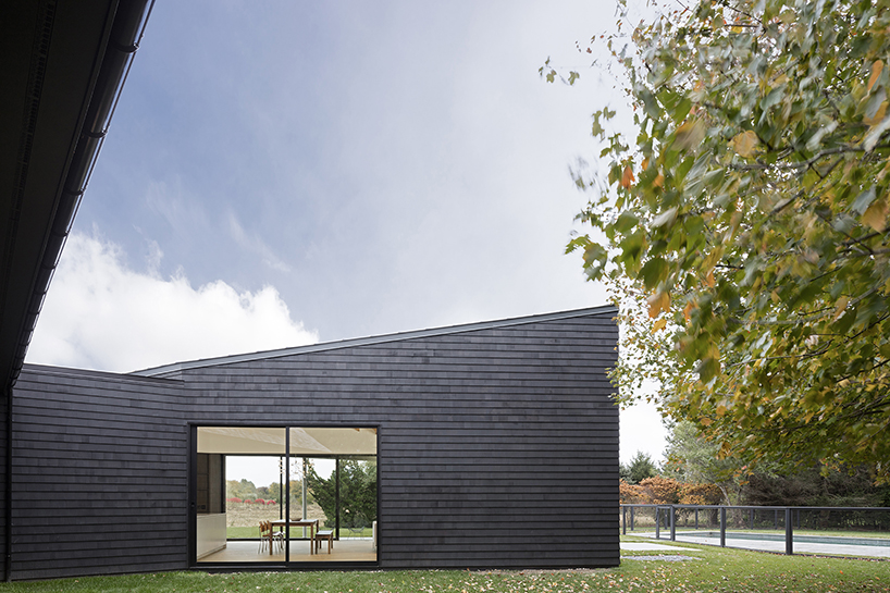 desai chia architecture expands and renovates a cottage in watermill, NY