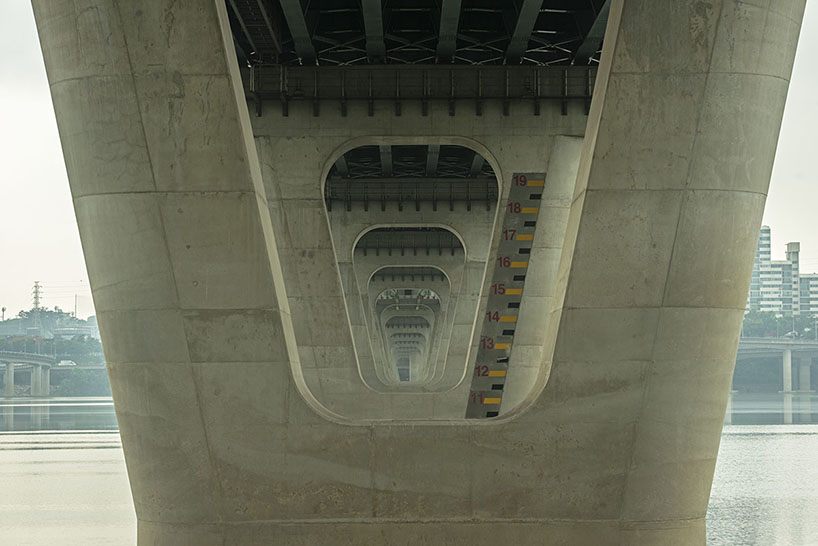 manuel alvarez diestro seoul bridges photo series