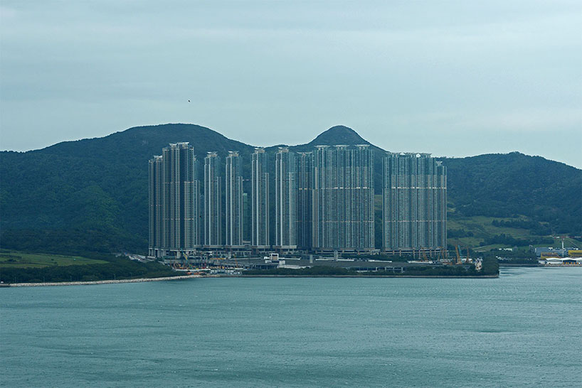 manuel alvarez diestro documents north east asia's islands of industry - 1