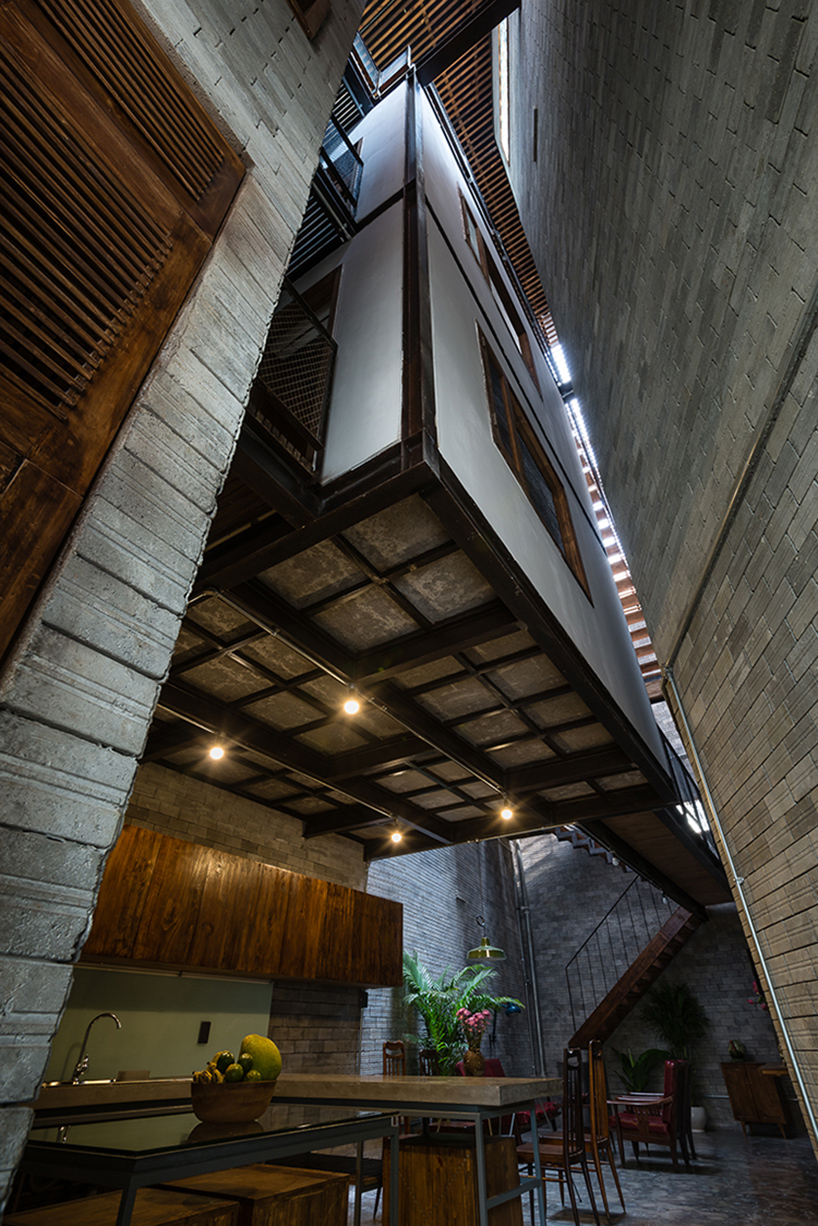 H.A gives vietnamese zen house an air of monastery