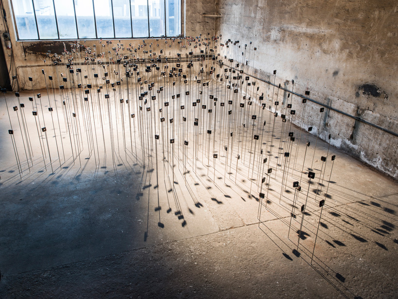 schunck d&ouml;lker inzwischen das blumen exhibition designboom