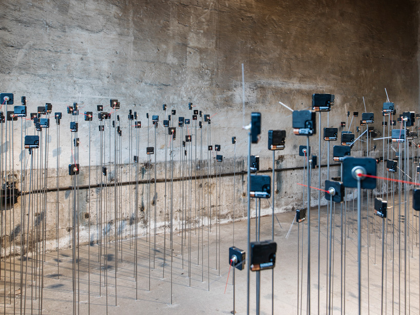 schunck d&ouml;lker inzwischen das blumen exhibition designboom